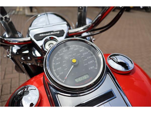 2018 HARLEY-DAVIDSON TOURING FLHR ROAD KING