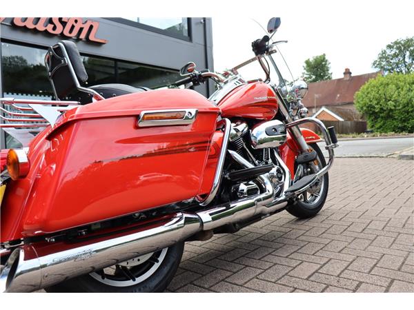 2018 HARLEY-DAVIDSON TOURING FLHR ROAD KING