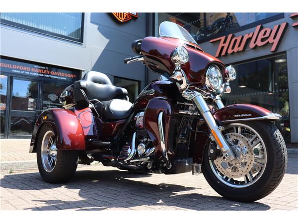 2018 HARLEY-DAVIDSON TRIKE FLHTCUTG TRI GLIDE ULTRA CLASSIC