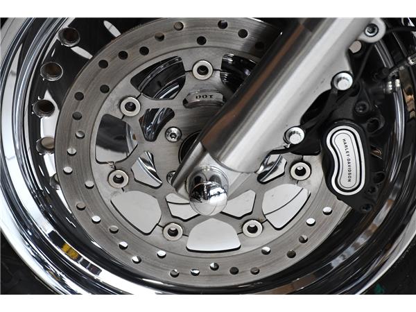 2015 HARLEY-DAVIDSON SOFTAIL FLSTF FAT BOY