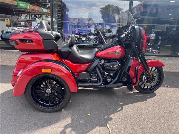 2025 HARLEY-DAVIDSON TRI GLIDE ULTRA 