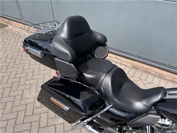 2019 HARLEY-DAVIDSON TOURING FLHTKL ULTRA LIMITED LOW