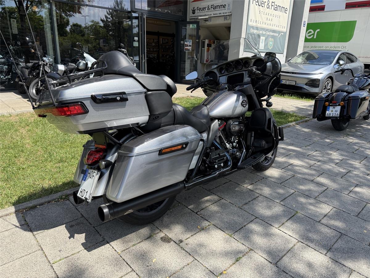 FLHTKSE CVO Limited 117 + Jekill&Hyde