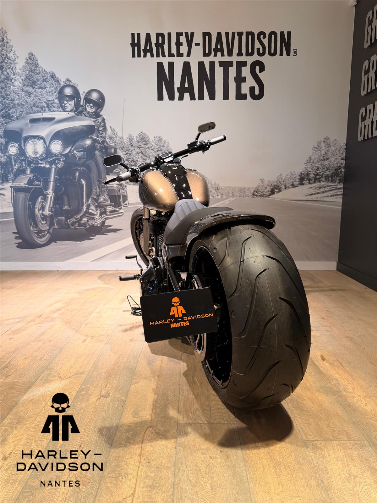 2024 HARLEY-DAVIDSON BREAKOUT