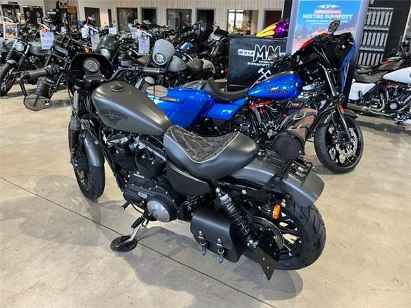 SPORTSTER 883 IRON SPORTSTER 883 IRON