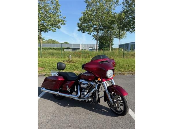 2017 HARLEY-DAVIDSON STREET GLIDE