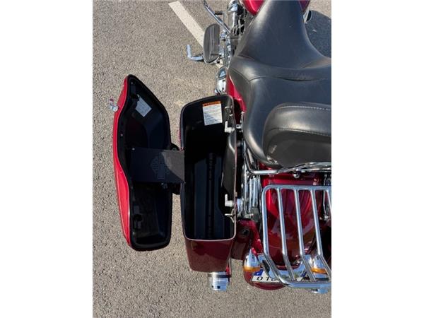 2017 HARLEY-DAVIDSON STREET GLIDE