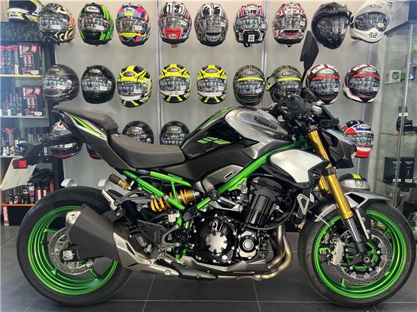 2025 KAWASAKI Z900SE 