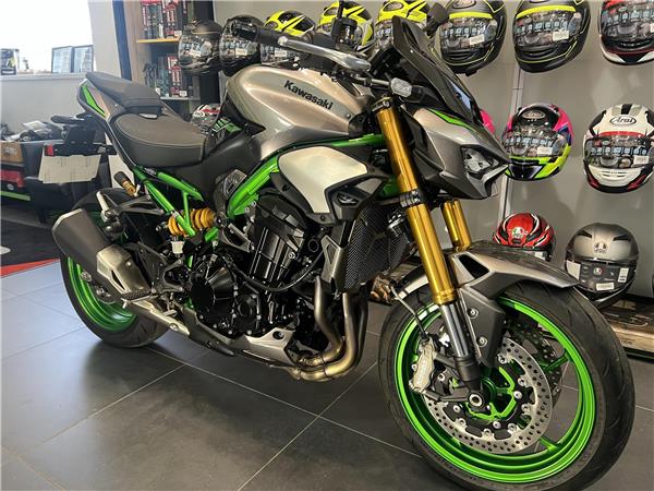 2025 KAWASAKI Z900SE