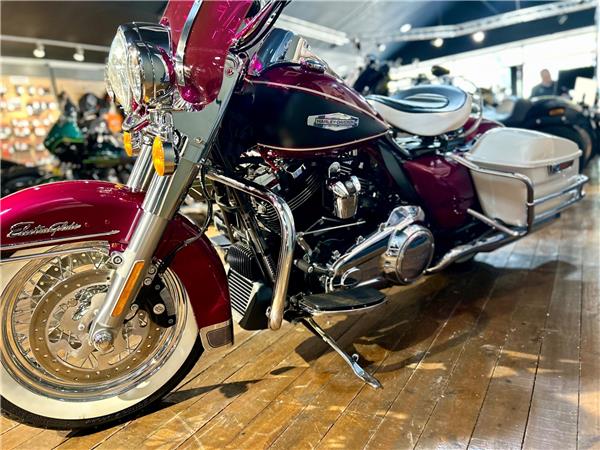 2023 Harley-Davidson Touring