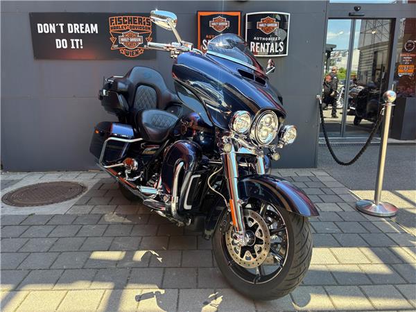 2018 Harley-Davidson CVO Ultra Limited FLHTKSE