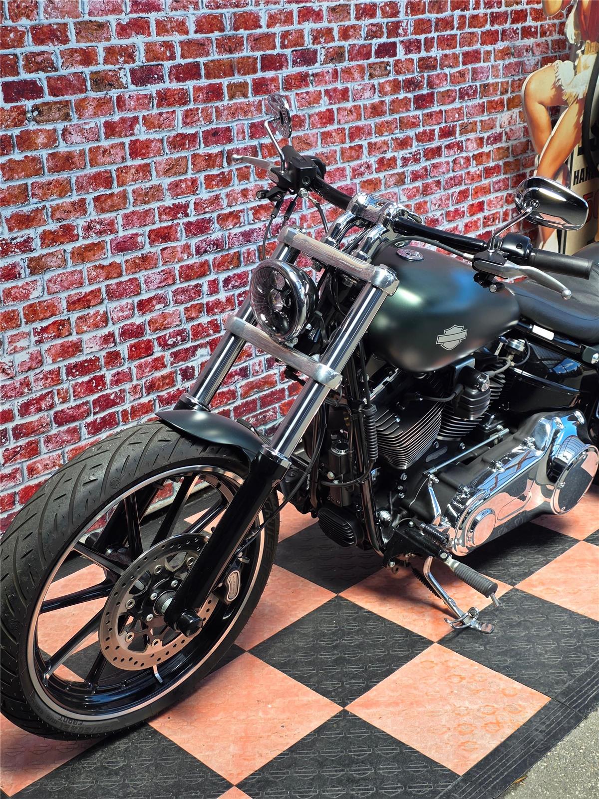 2015 harley-davidson FXSB Breakout 103 ABS