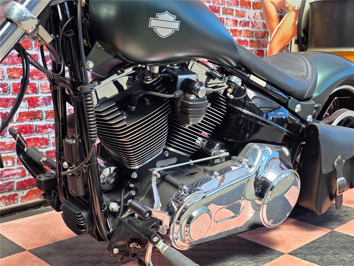 2015 harley-davidson FXSB Breakout 103 ABS