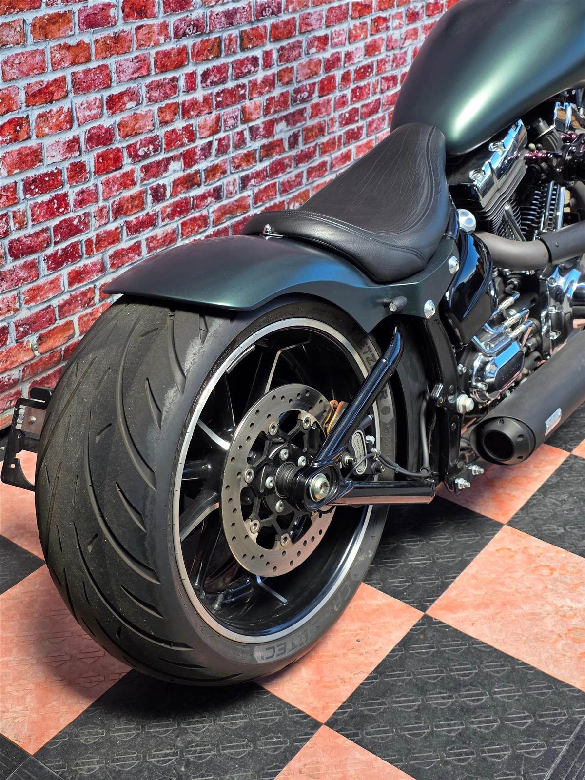 2015 harley-davidson FXSB Breakout 103 ABS
