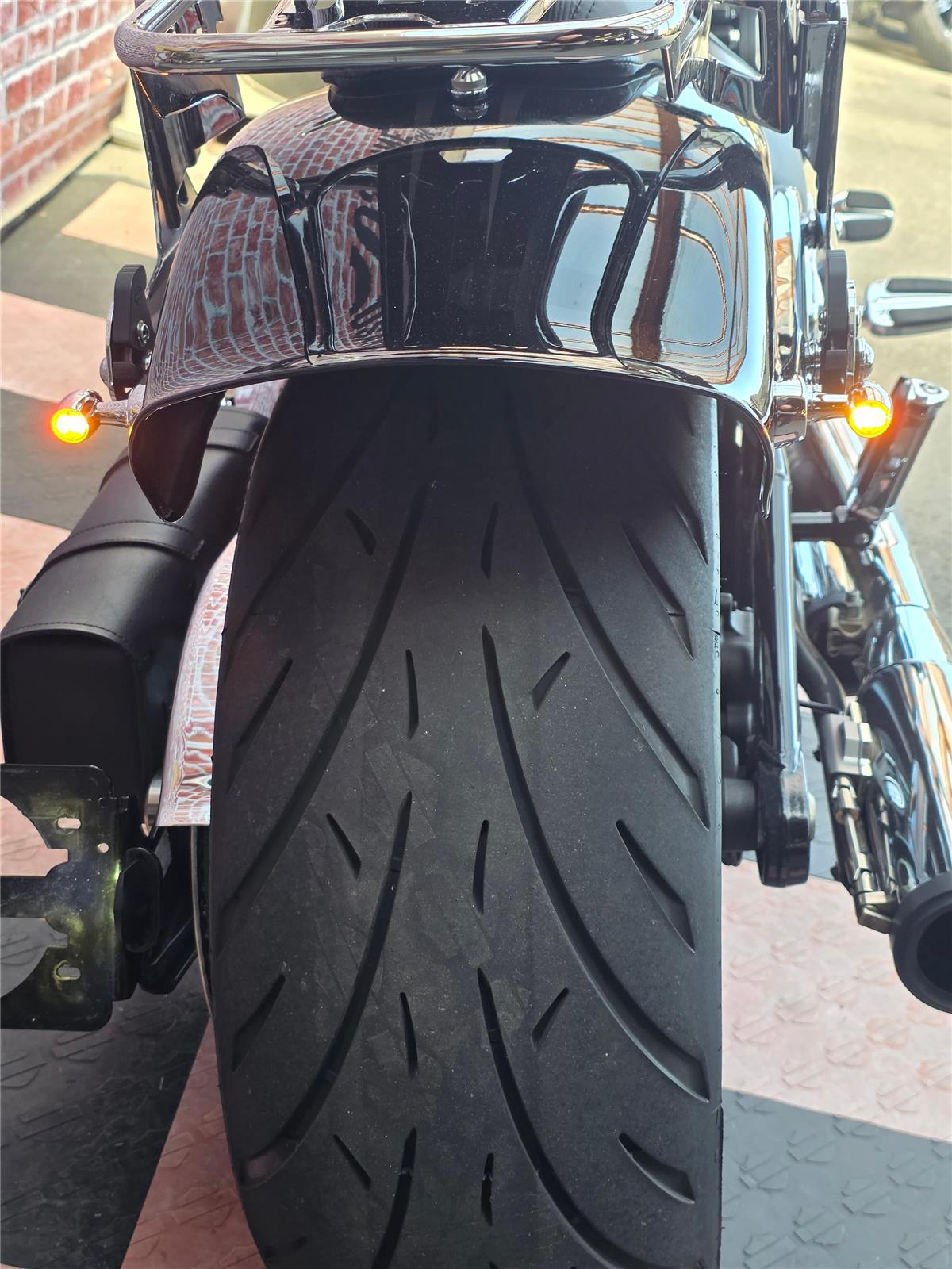 2017 harley-davidson FXSB Breakout 103 ABS