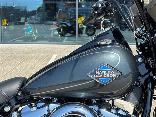 2026 HARLEY-DAVIDSON SOFTAIL FLHC HERITAGE CLASSIC