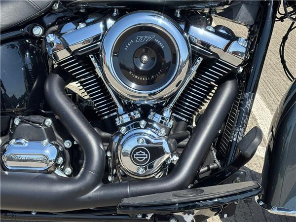 2026 HARLEY-DAVIDSON SOFTAIL FLHC HERITAGE CLASSIC