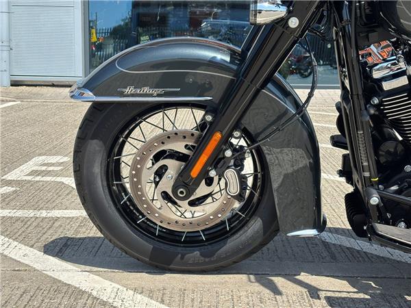 2026 HARLEY-DAVIDSON SOFTAIL FLHC HERITAGE CLASSIC