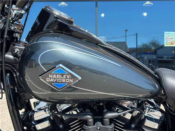 2026 HARLEY-DAVIDSON SOFTAIL FLHC HERITAGE CLASSIC