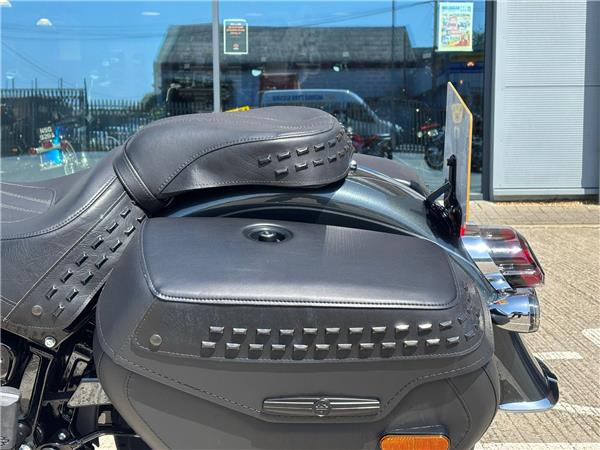 2026 HARLEY-DAVIDSON SOFTAIL FLHC HERITAGE CLASSIC
