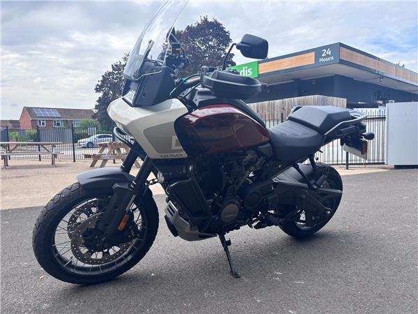 2025 HARLEY-DAVIDSON ADVENTURE TOURING RA1250S PAN AMERICA 1250 SPECIAL