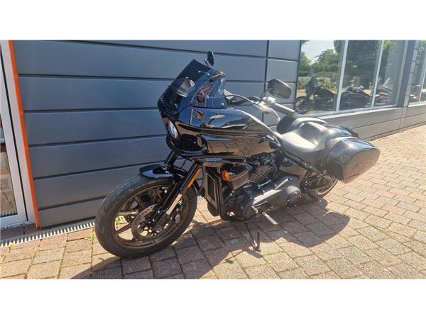 FXLRST LOW RIDER ST 117 