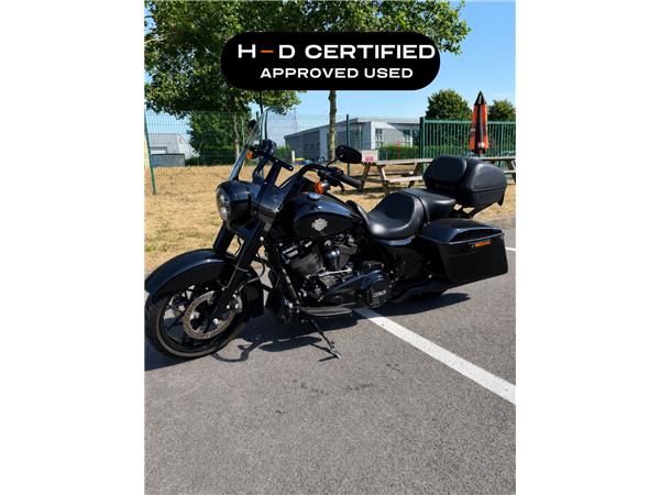 2021 HARLEY-DAVIDSON ROAD KING