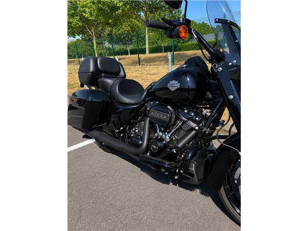 2021 HARLEY-DAVIDSON ROAD KING