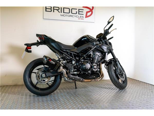 2026 KAWASAKI Z900 PERFORMANCE