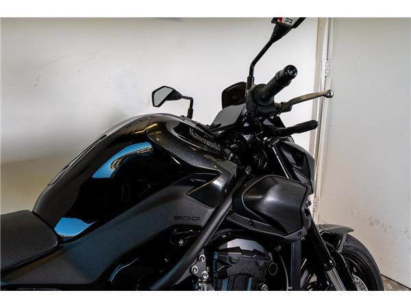 2026 KAWASAKI Z900 PERFORMANCE