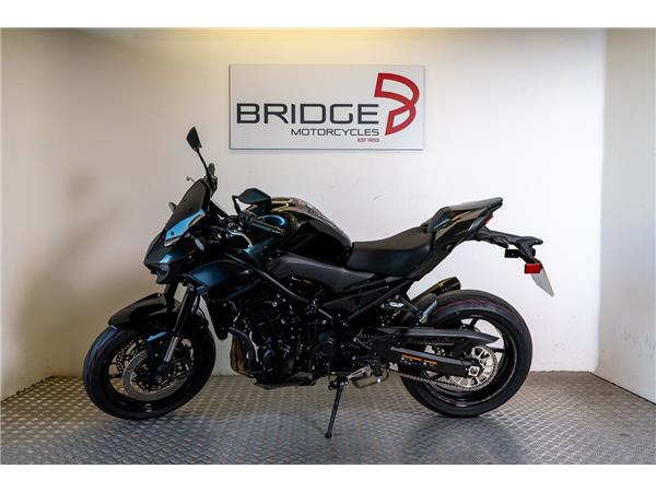 2026 KAWASAKI Z900 PERFORMANCE