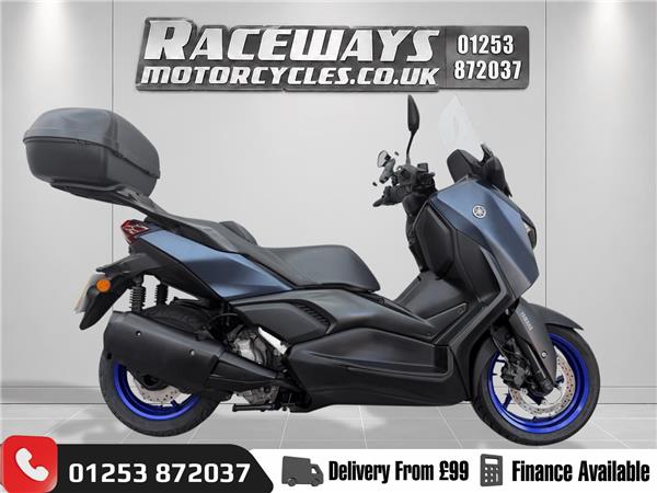 2023 Yamaha XMAX 300