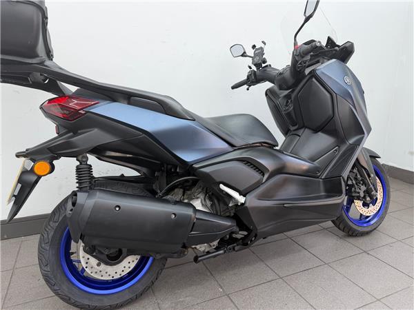 2023 YAMAHA XMAX 300