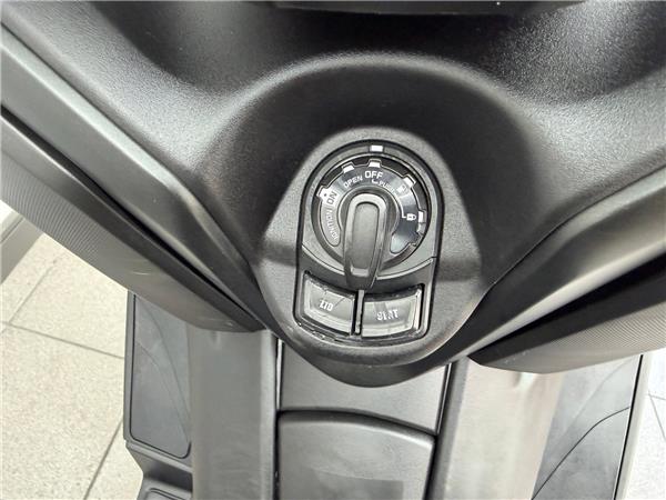 2023 YAMAHA XMAX 300