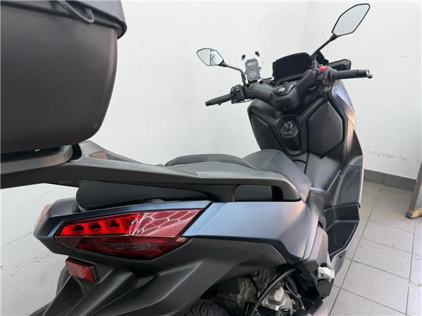 2023 YAMAHA XMAX 300