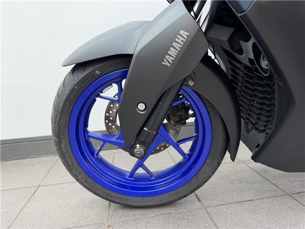 2023 YAMAHA XMAX 300