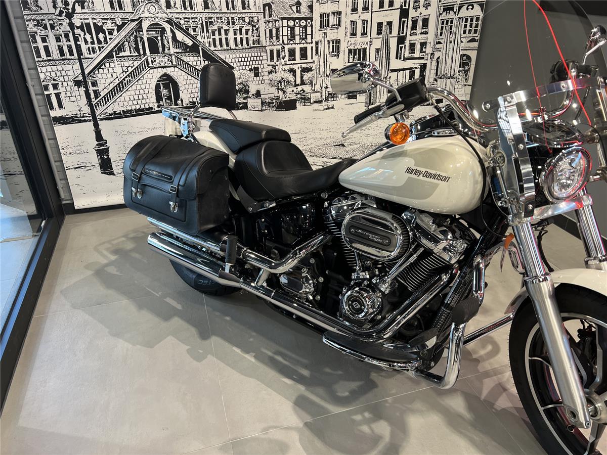 2018 HARLEY-DAVIDSON LOW RIDER