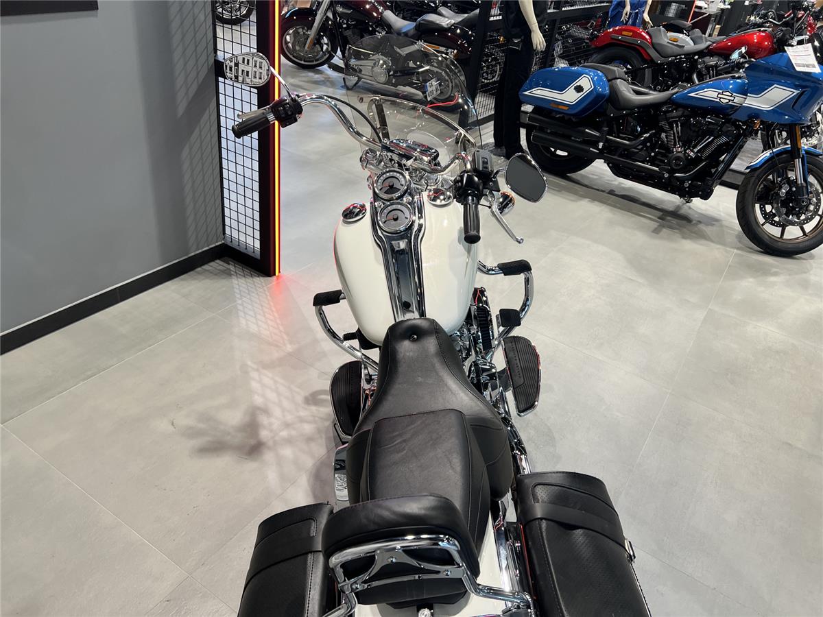 2018 HARLEY-DAVIDSON LOW RIDER