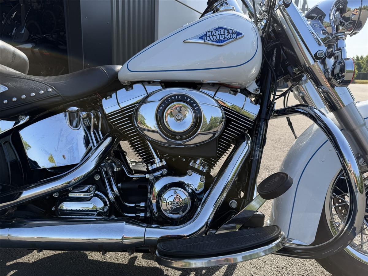 2012 HARLEY-DAVIDSON HERITAGE