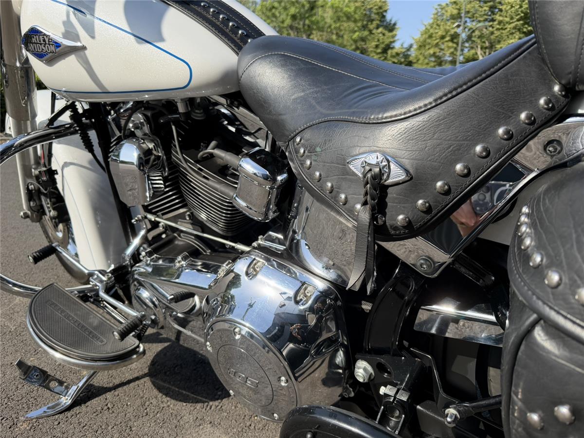 2012 HARLEY-DAVIDSON HERITAGE