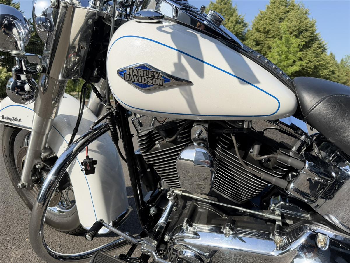 2012 HARLEY-DAVIDSON HERITAGE