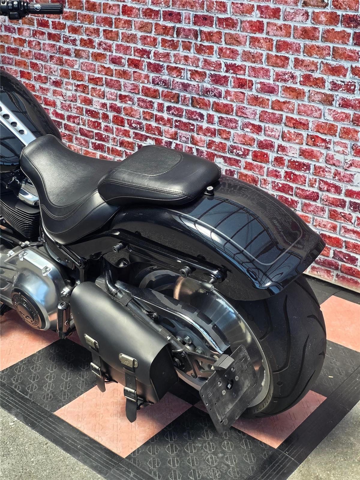 2019 harley-davidson FLFBS Fat Boy 114 ABS