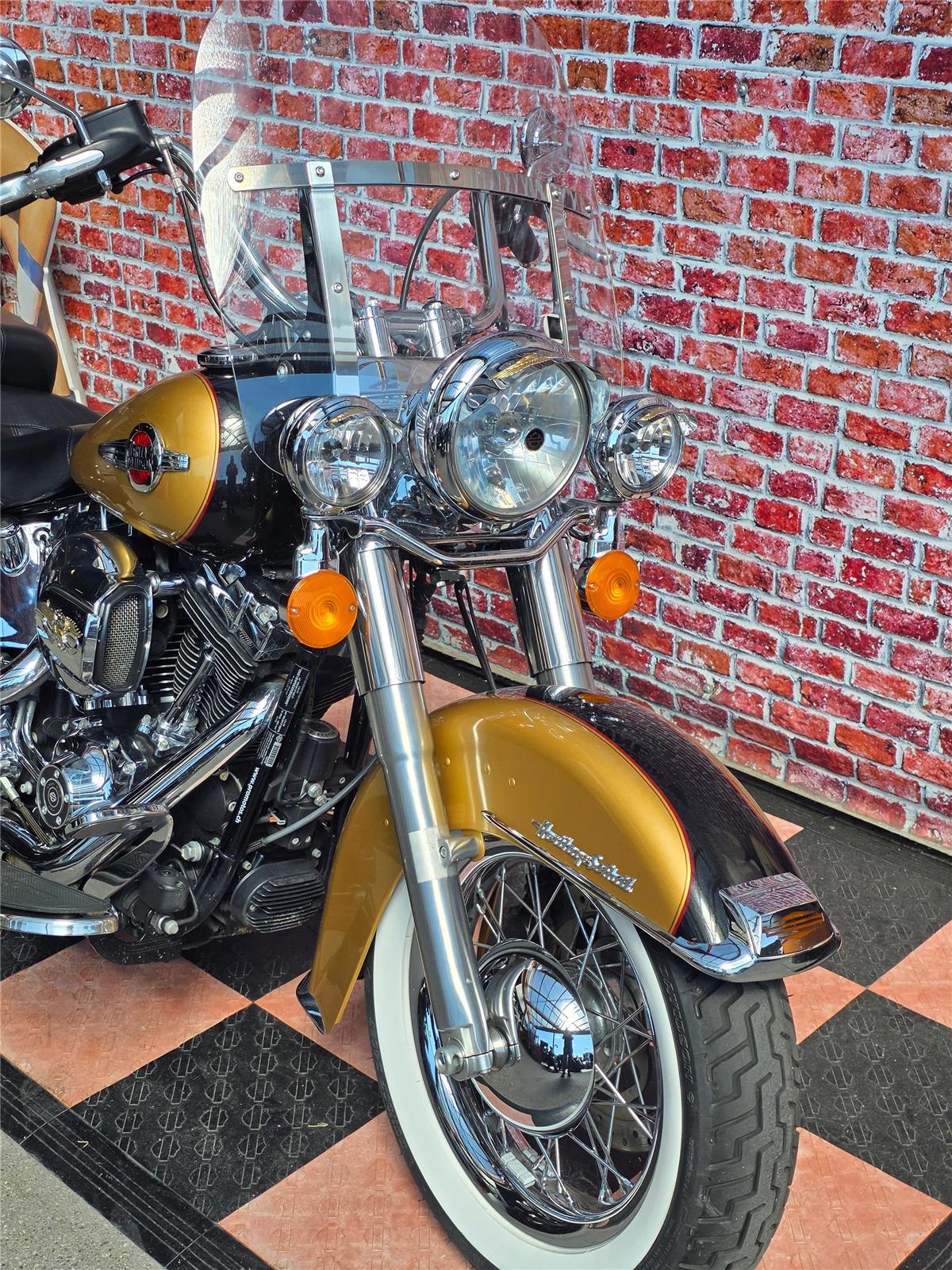 2017 harley-davidson FLSTC Softail Heritage Classic ABS