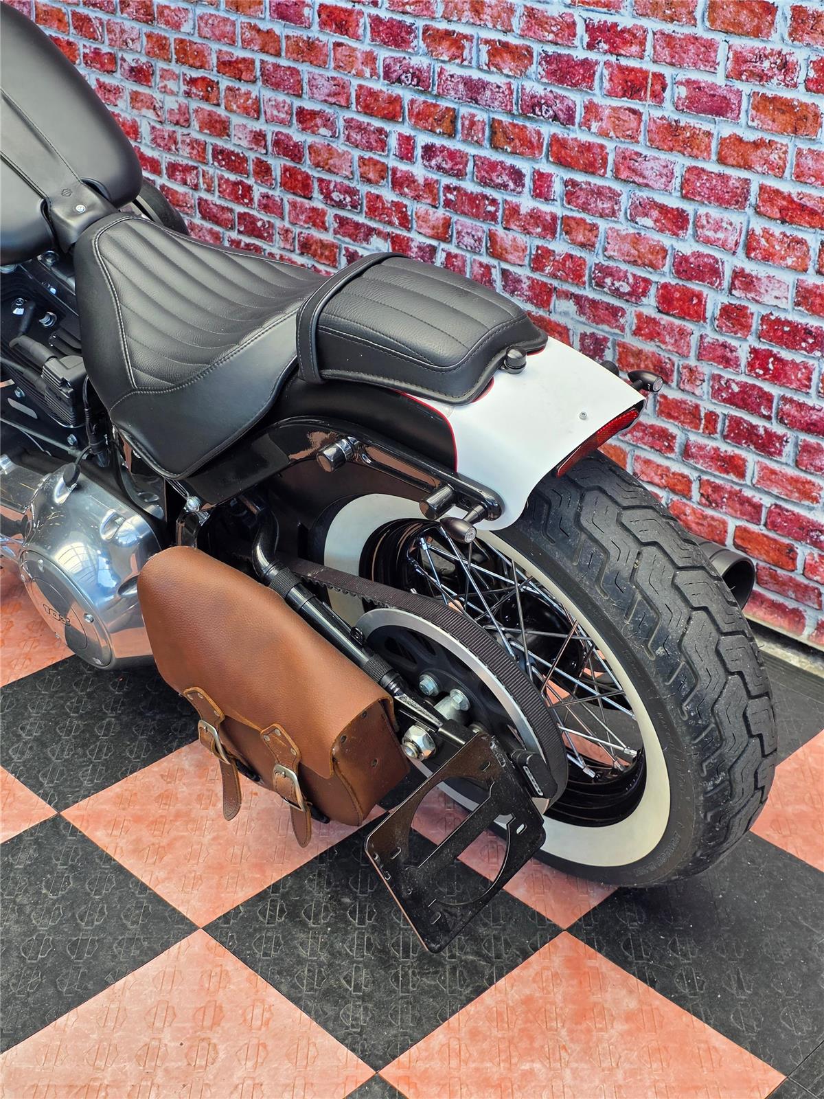 2013 harley-davidson FLS Softail Slim ABS
