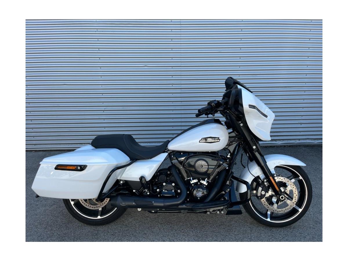 2024 Harley-Davidson Street Glide FLHX