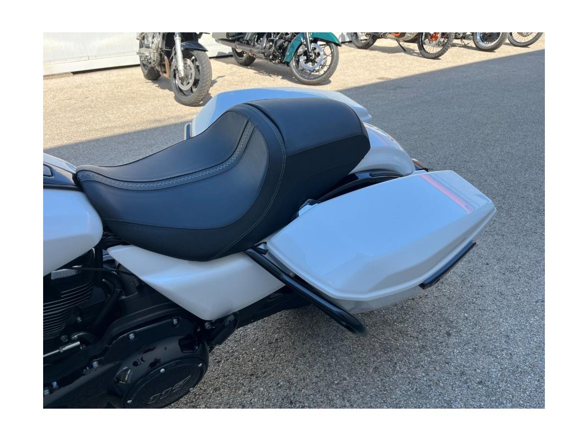 2024 Harley-Davidson Street Glide FLHX