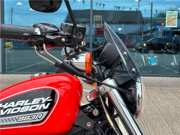 2008 HARLEY-DAVIDSON SPORTSTER XL883R ROADSTER