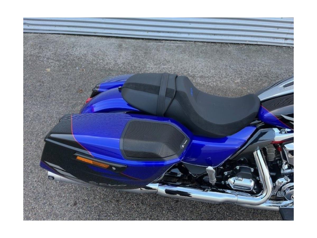 2025 Harley-Davidson CVO Street Glide FLHXSE