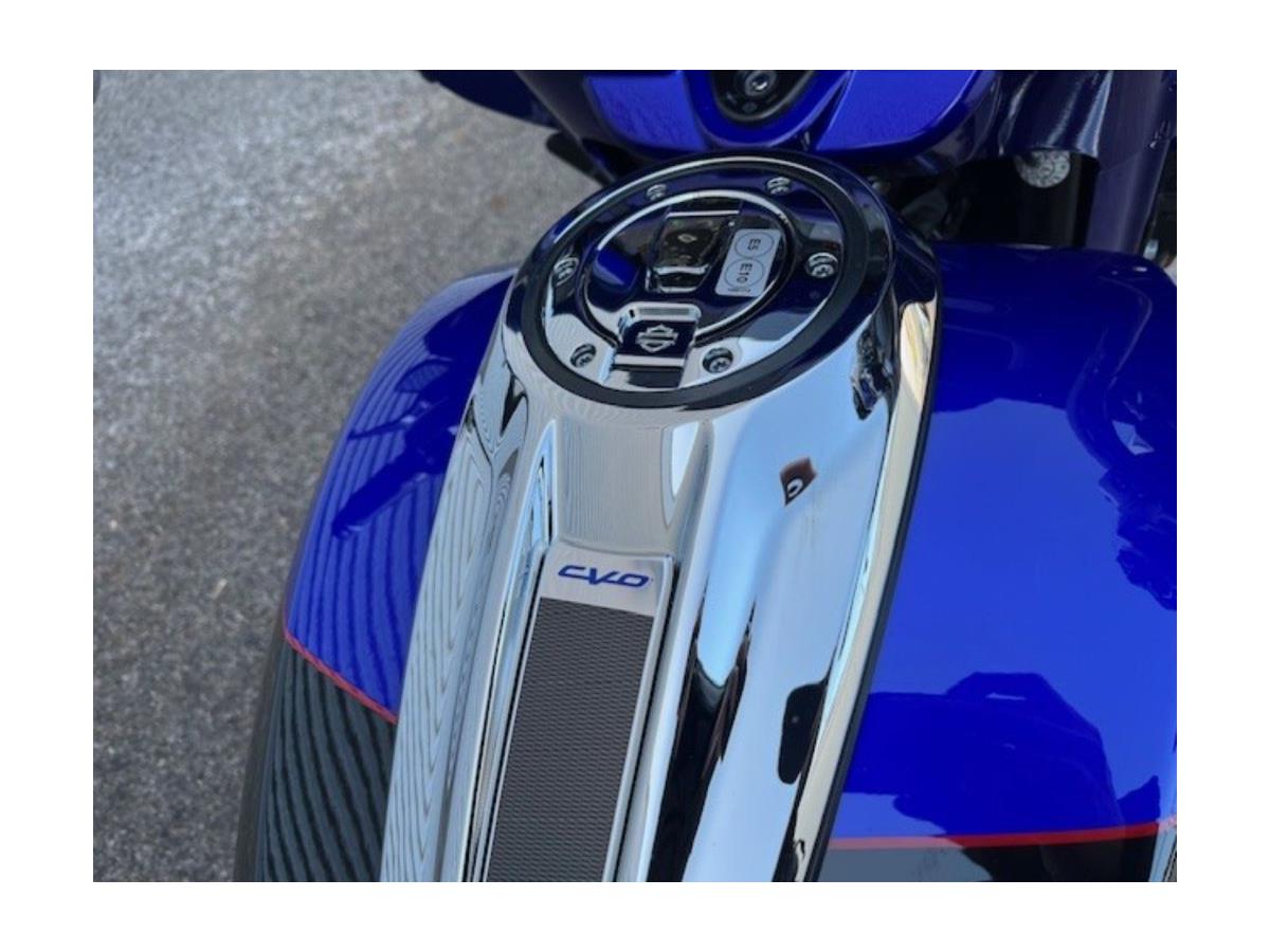 2025 Harley-Davidson CVO Street Glide FLHXSE