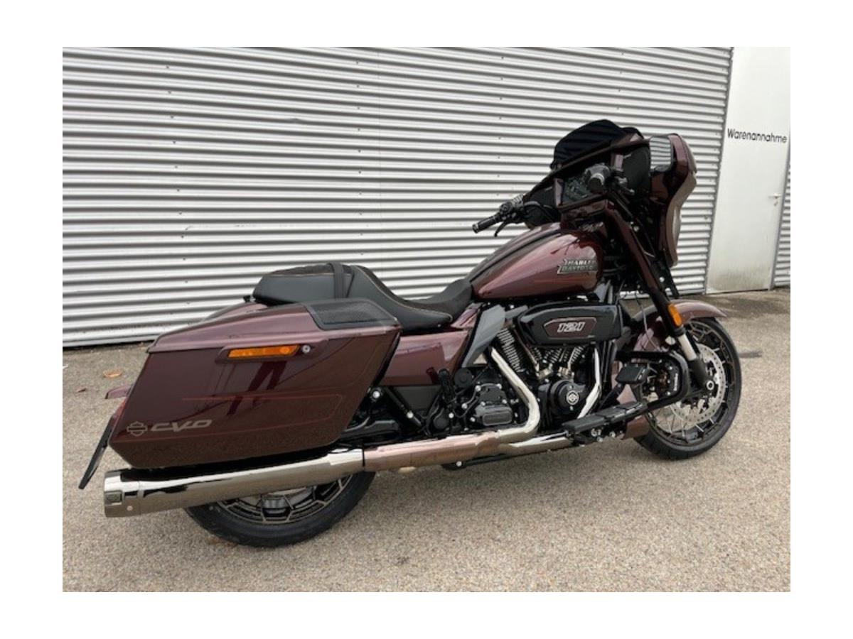 2025 Harley-Davidson CVO Street Glide FLHXSE
